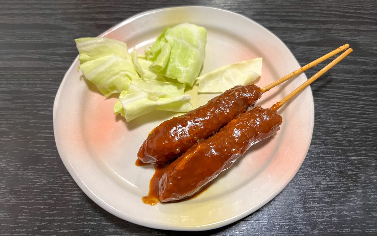 miso_kushikatsu_deep_fried_pork_skewers_sekai_no_yamachan_nagoya_japan