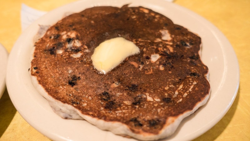 Short stack buttermilk pancake with blueberries and walnuts