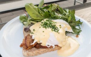 N°5 Bed Head Eggs Benedict, Chipps, Berlin, Germany