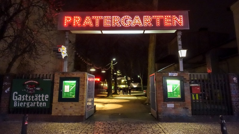 The street entrance of Prater Garten