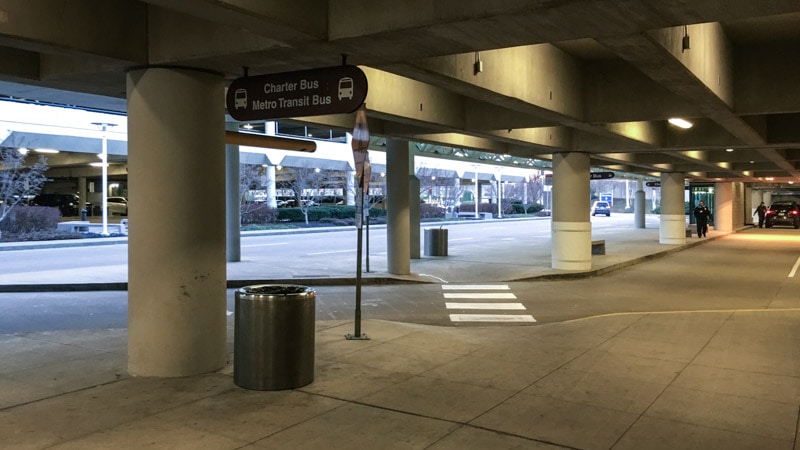 bna_airport_downtown_nashville_bus_18_13