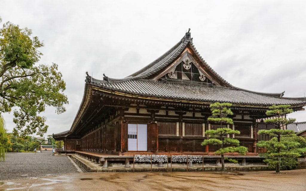Sanjusangendo Temple (Rengeo-in) - Kyoto