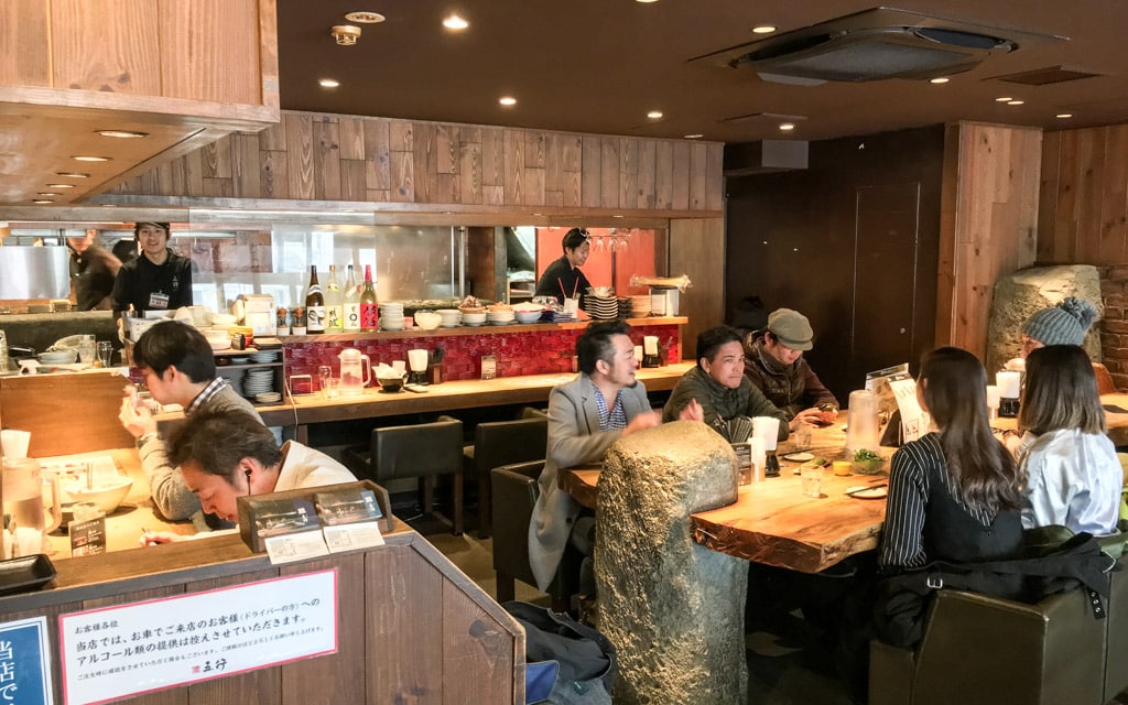 Open interior of the small restaurant, Nishiazabu Gogyo, Tokyo, Japan