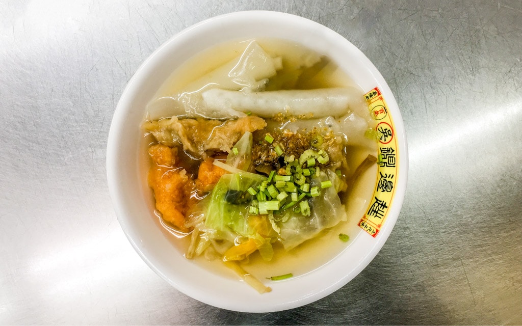 A beautiful bowl of Ding Bian Cuo, Keelung Miaokou Night Market just outside Taipei, Taiwan