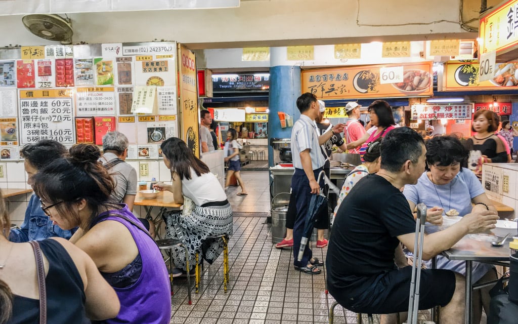 Inside Wu Jia Ding Cuo, Keelung Miaokou Night Market, Taipei, Taiwan