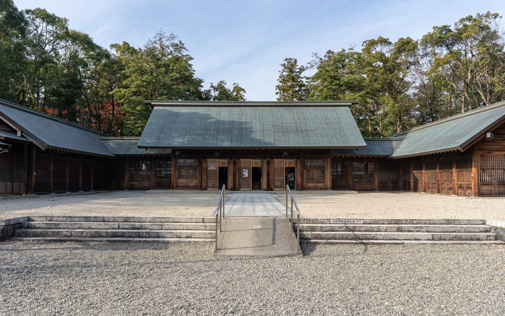 Main hall, Shiga Gokoku Shrine (Gokoku-jinja Shrine)