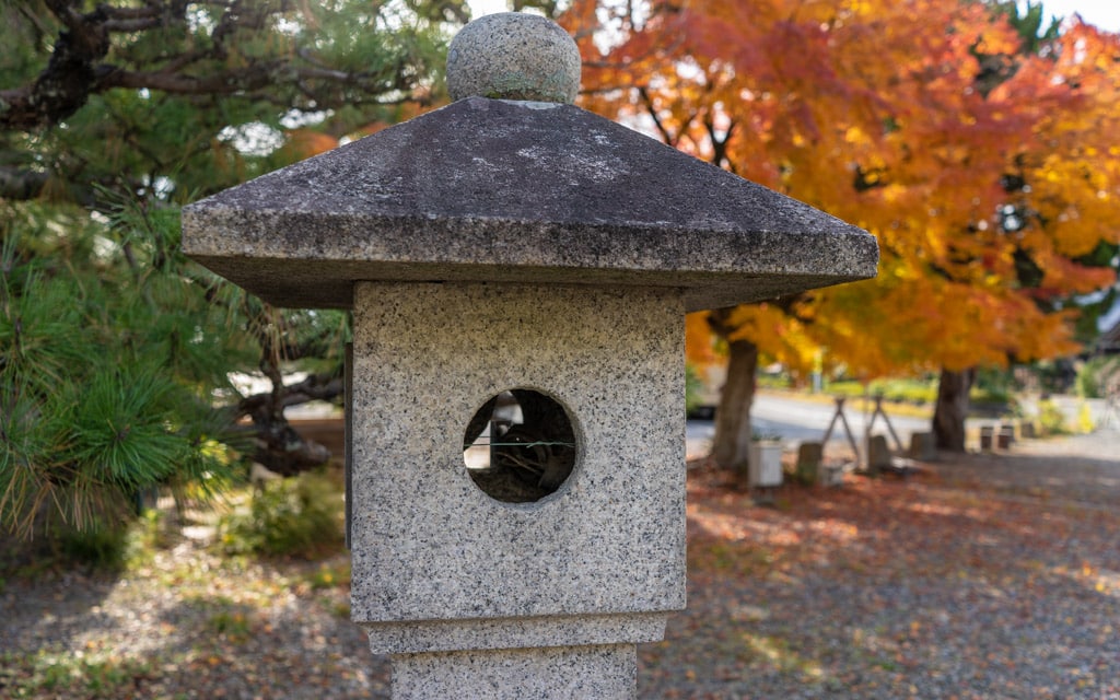 Stone lantern, Shiga Gokoku Shrine (Gokoku-jinja Shrine)