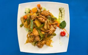 Pollo Salteado con Piña en Aroma de Cúrcuma y Jengibre, El Rum Rum de la Habana in Havana, Cuba
