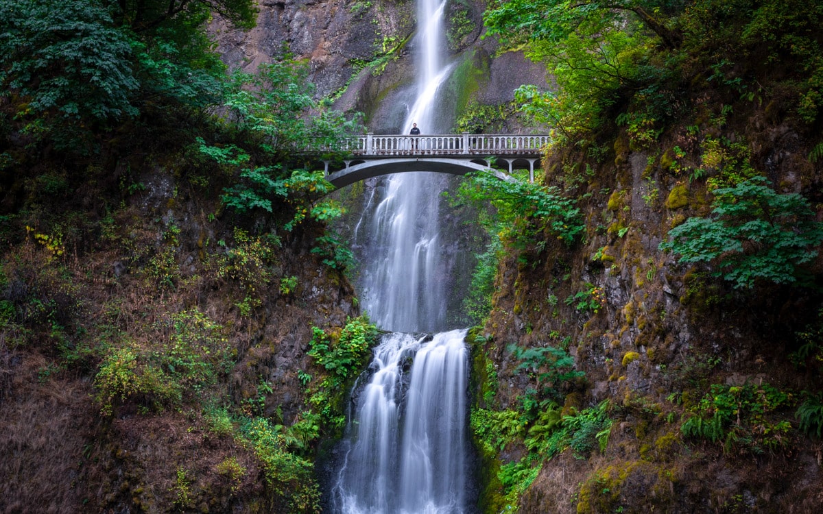 Multnomah Falls, the highlight of the Columbia River Gorge, one of the Seven Wonders of Oregon