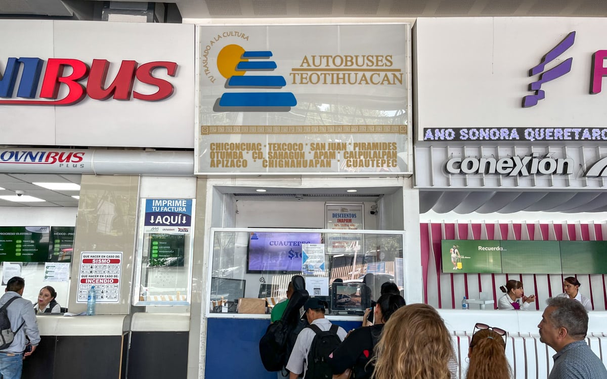 Autobuses Teotihuacan ticket counter