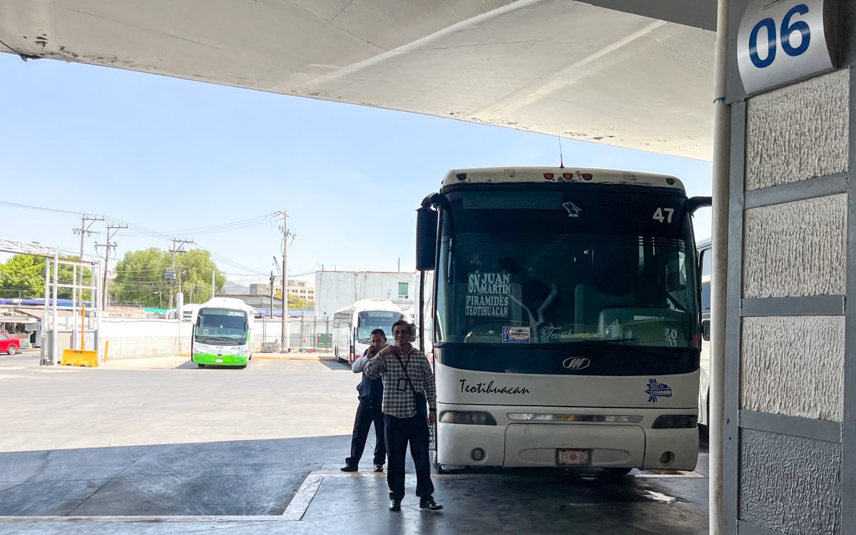 Bus to Teotihuacan